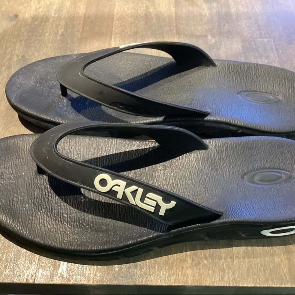 Oakley Black Flip Flops